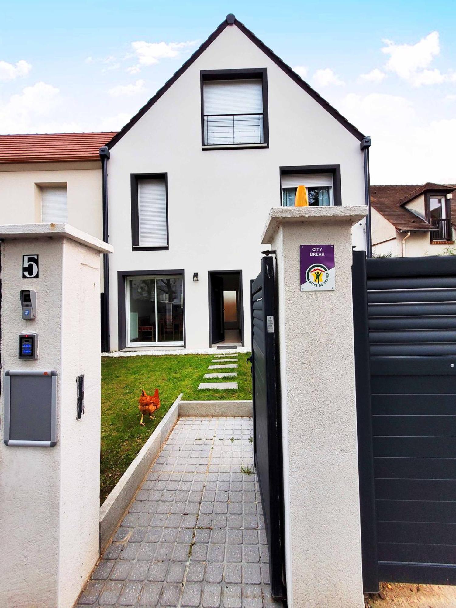 Dream Of Mediterranean House, Jacuzzi, Bbq, Delices Ensoleilles Sartrouville Eksteriør billede